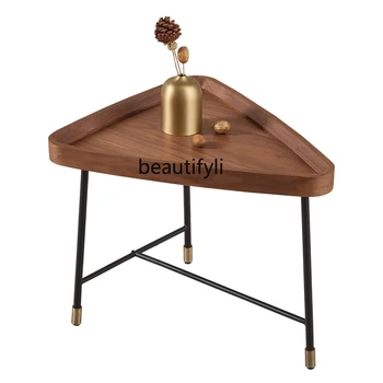 Északi Háromszög Oldalsó Asztal Dió Színű Ipari Stílus Egyszerű, Vas Sarokban Asztal Dohányzóasztal